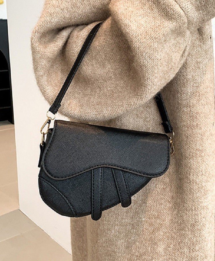 Black Saddle Bag